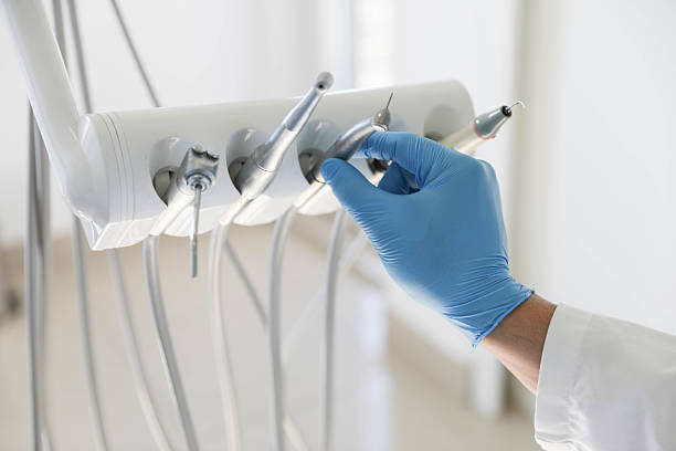 Professional Tooth Extraction technician working in LaFayette, GA